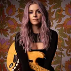 Lindsay Ell